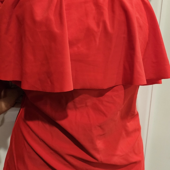 Island Goddess Off-Shoulder One Piece Ruffle Swimsuit - Picture 5 of 10